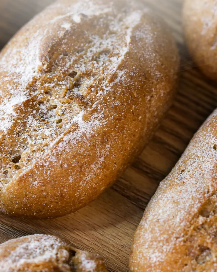 Baguetinha Vegana da Célia Bakery, imagem oficial da marca